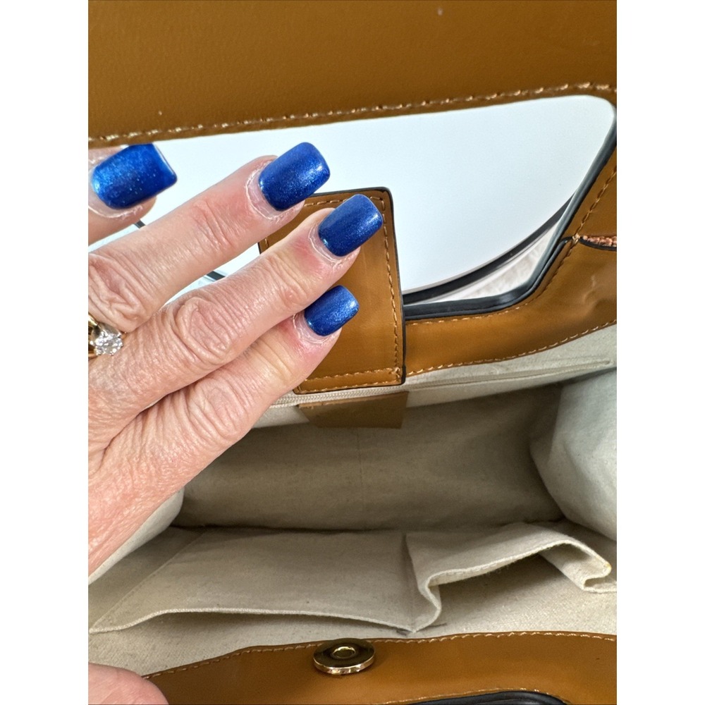 Vince Camuto Jenni Satchul In The Gypsy Style Color Pattern - Picture 6 of 6